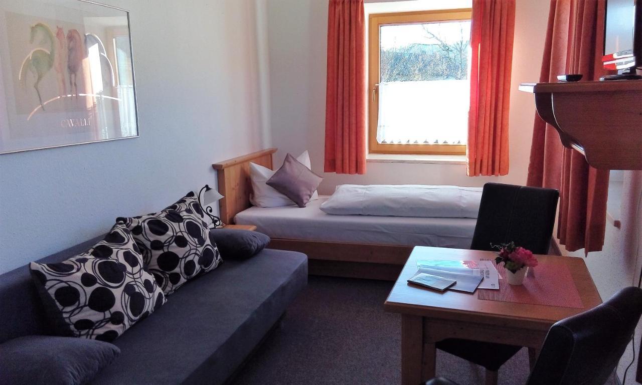 Hotel Pension Lindenhof Prien am Chiemsee Eksteriør billede